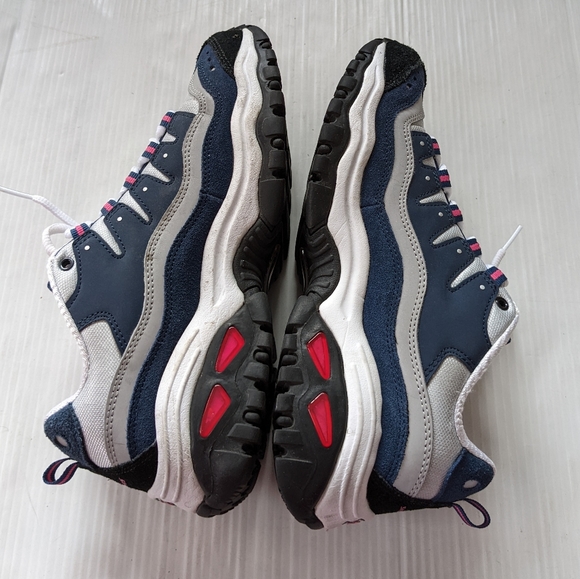 SKECHERS D'lites Women's Navy White Chunky Sneakers Walking Shoes size 9.5 - Picture 3 of 11